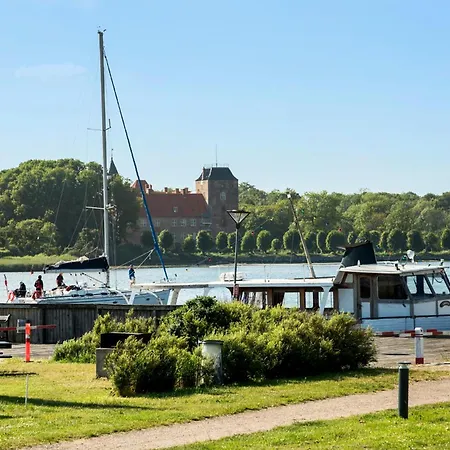Ferienhaus Nice Home In Nysted With House Sea View *